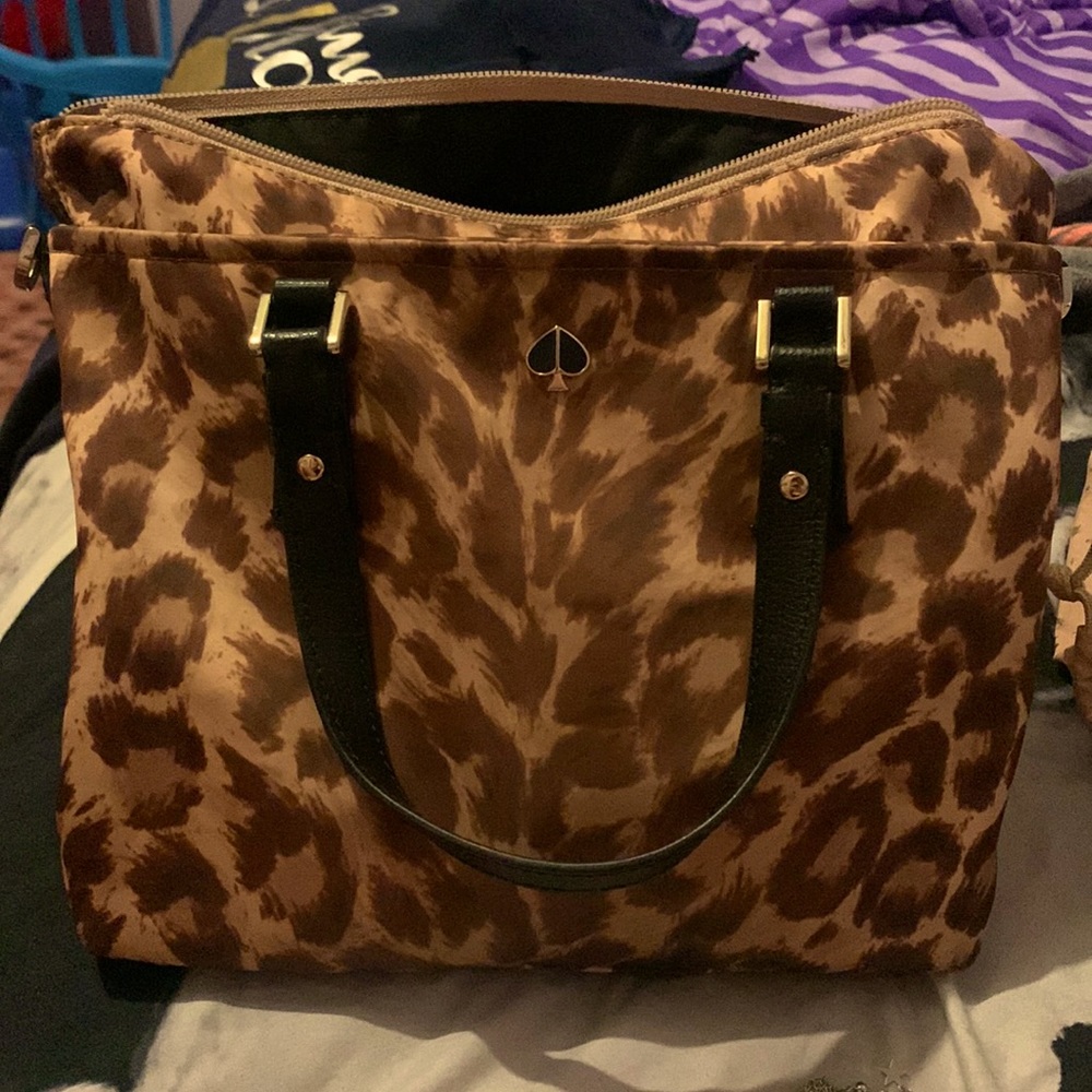 Kate Spade Leopard Print Hand Bag. Brand New !!!